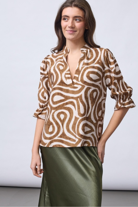 SisterS point camel dames t-shirt | Model vooraanzicht