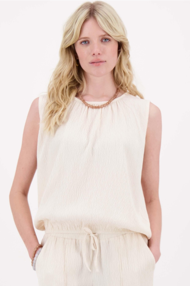 Zusss ecru dames top | Model vooraanzicht