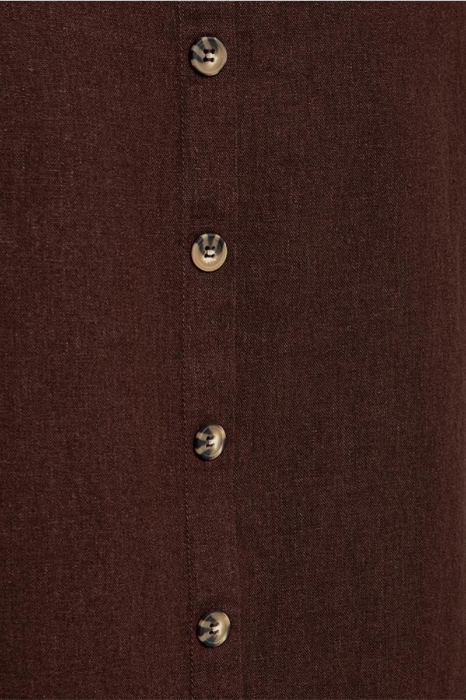Freequent bruine dames top | Close up