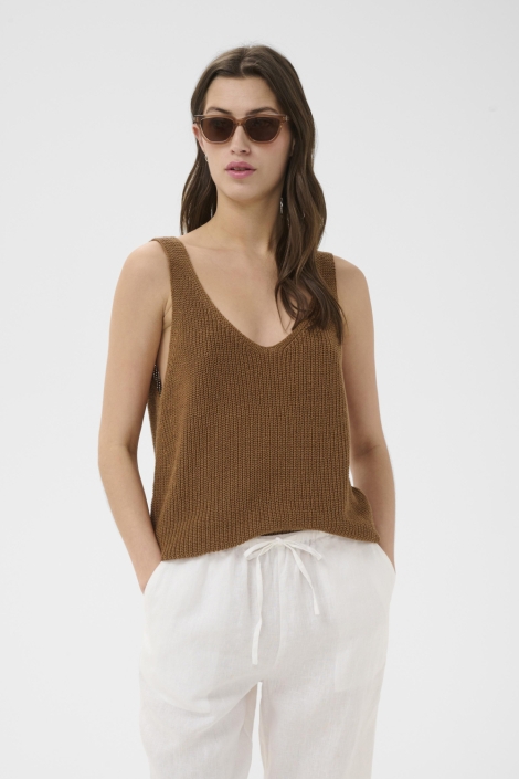 Part Two cognac dames top | Model vooraanzicht