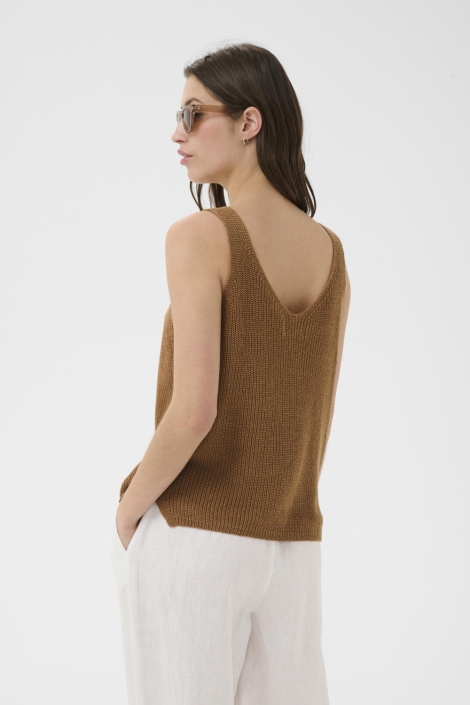 Part Two cognac dames top | Model achteraanzicht