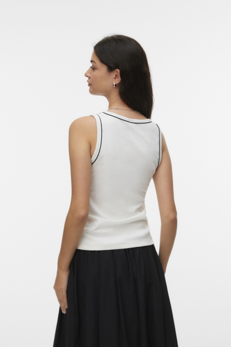 Vero Moda witte dames top | Model achteraanzicht