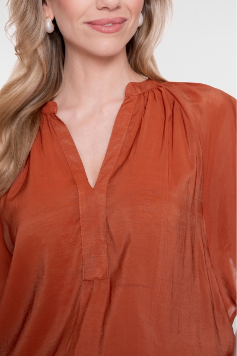 Geisha camel dames top | Kleurstaal