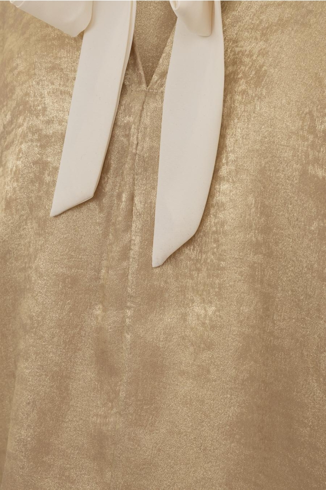 Kimara beige dames top | Close up