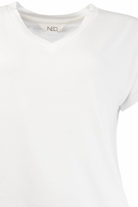 NED witte dames t-shirt | Close up