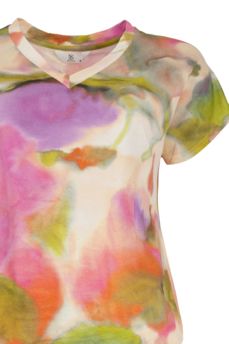 NED multi color dames t-shirt | Close up