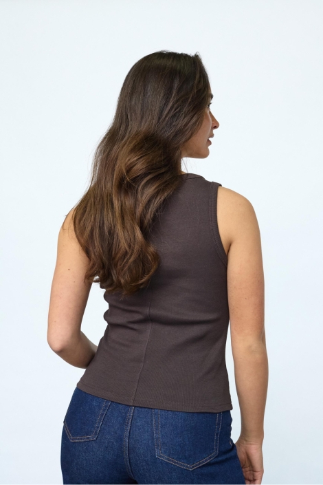 SisterS point bruine dames top | Model achteraanzicht