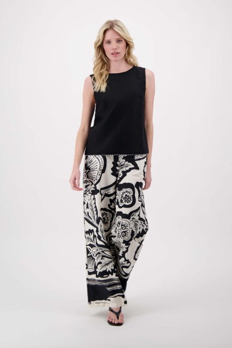 Zusss zwarte dames top | Model