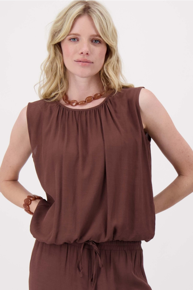 Zusss bruine dames top | Model vooraanzicht