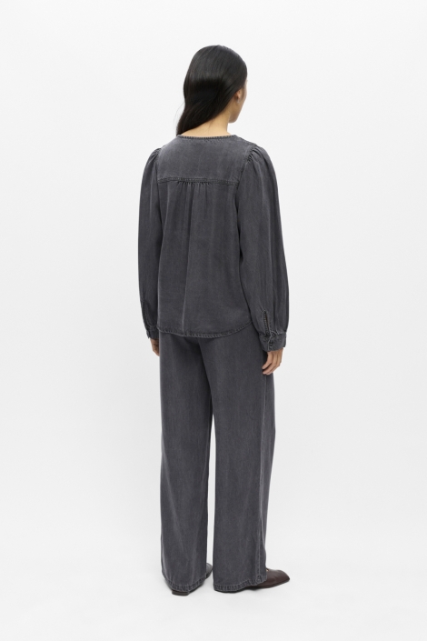 Object zwarte dames blouse | Model