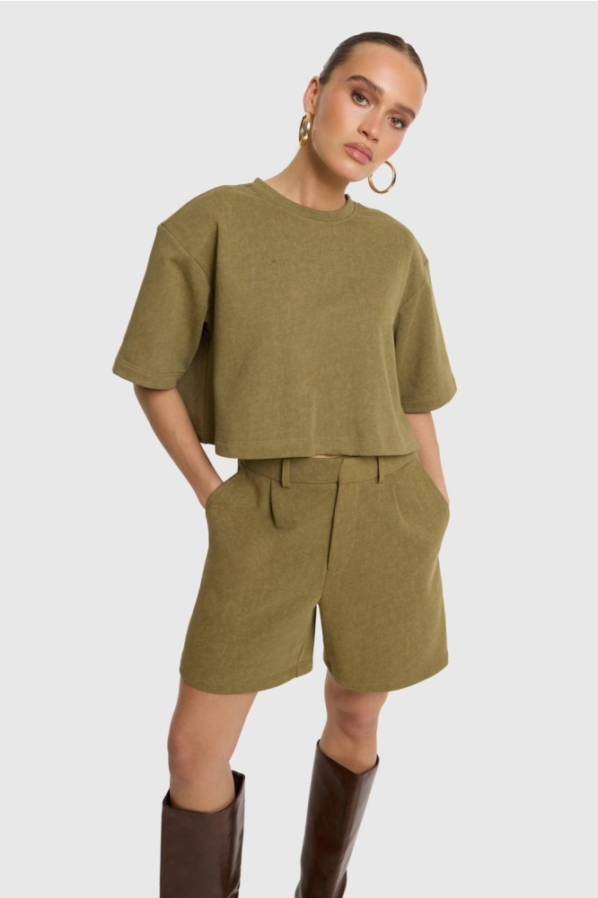 Refined Department groene dames t-shirt | Model vooraanzicht