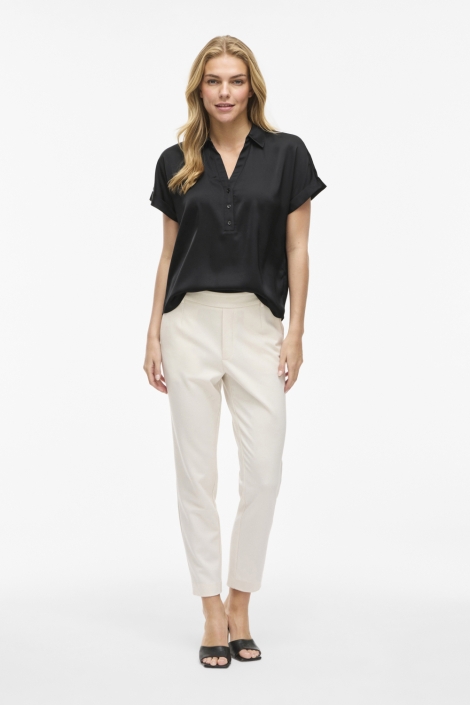 Vila zwarte dames blouse | Model vooraanzicht