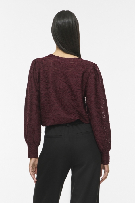 Vila bordeaux dames blouse | Model achteraanzicht