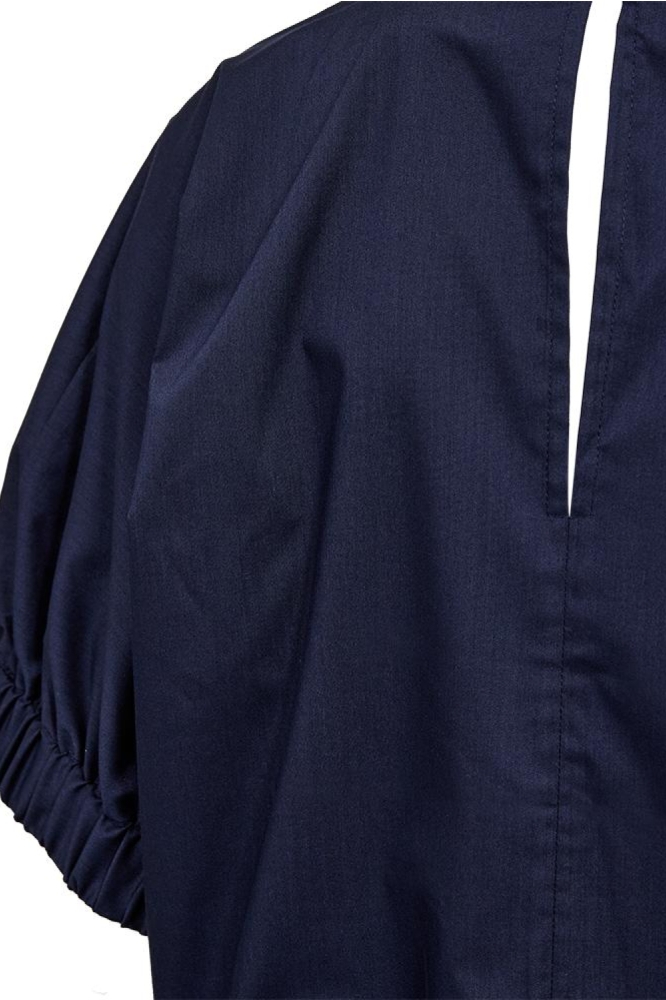 Freequent blauwe dames blouse | Close up