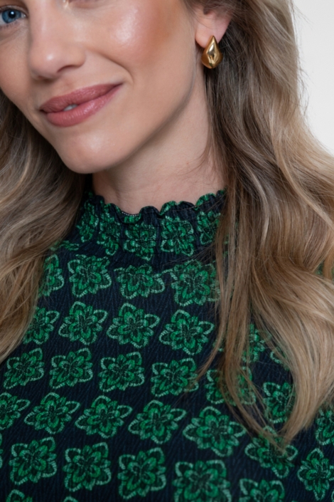 Geisha groene dames blouse | Close up