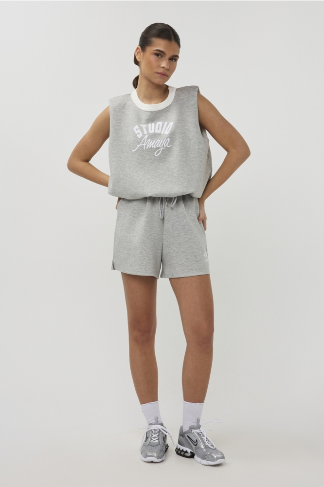 Studio Amaya grijze dames top | Model