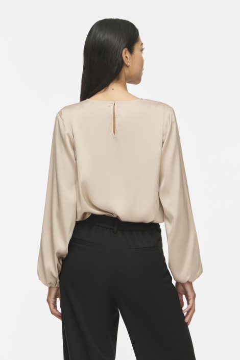 Vila beige dames t-shirt | Model achteraanzicht