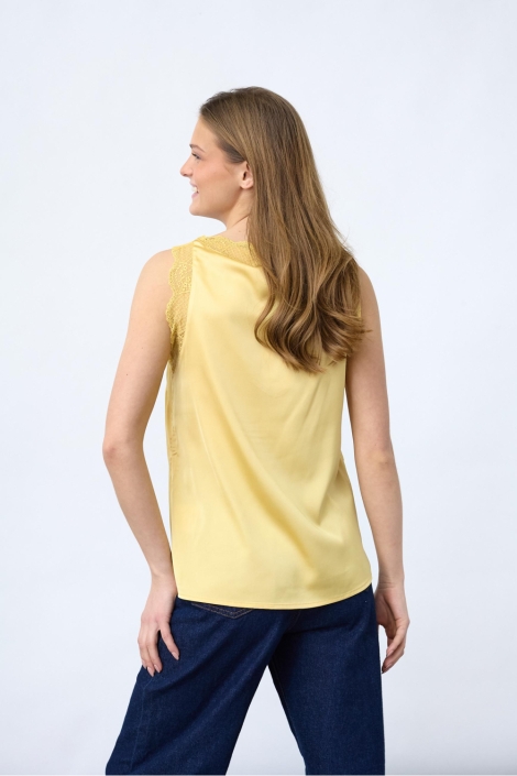 SisterS point gele dames top | Model achteraanzicht