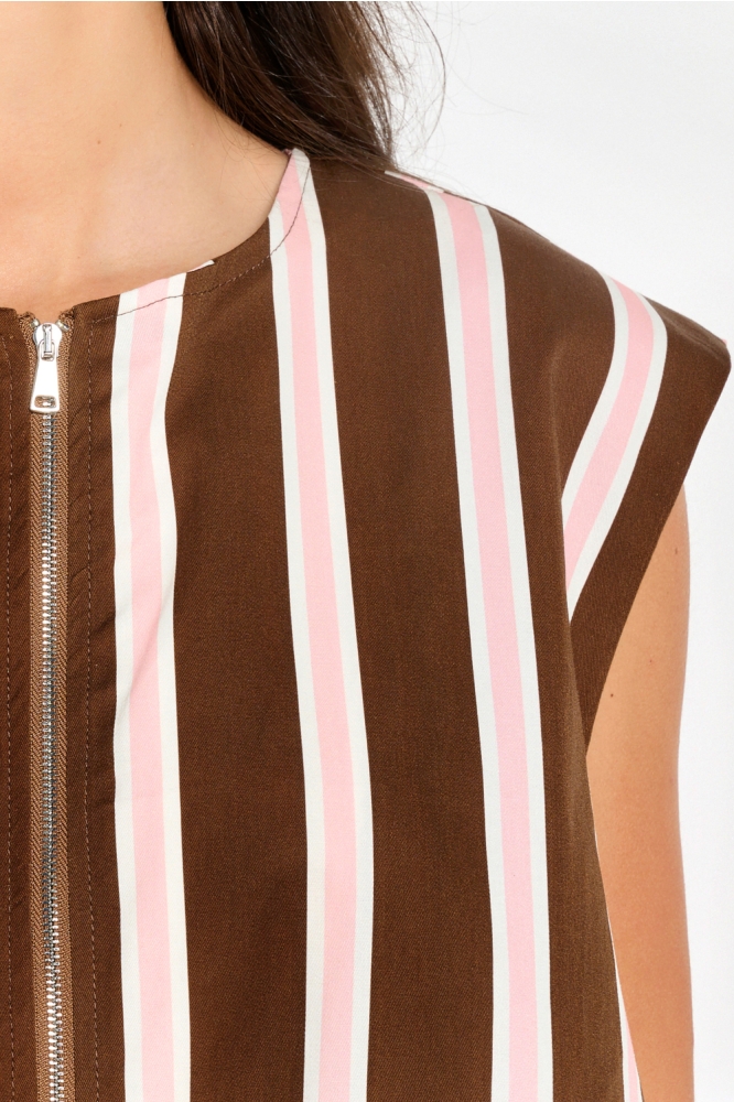 LolaLiza bruine dames gilet | Close up