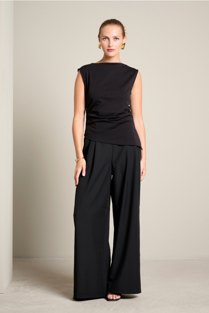 LolaLiza zwarte dames top | Model