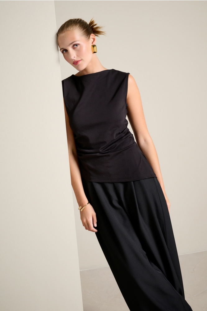 LolaLiza zwarte dames top | Model