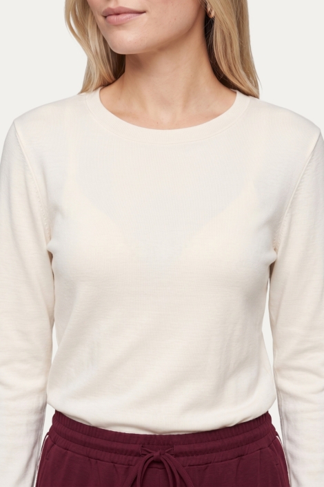 C&S The Label zand dames trui | Model vooraanzicht