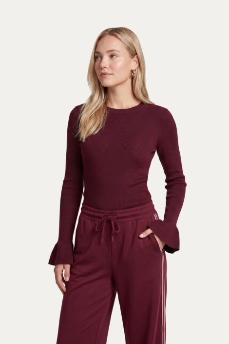 C&S The Label bordeaux dames trui | Model vooraanzicht