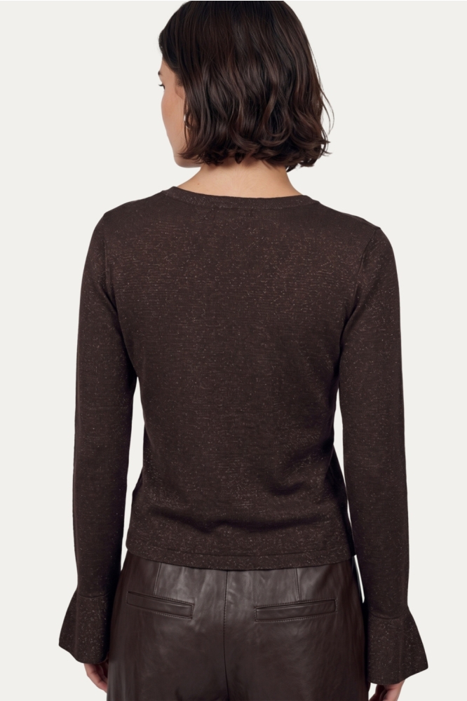 C&S The Label bruine dames t-shirt | Model achteraanzicht