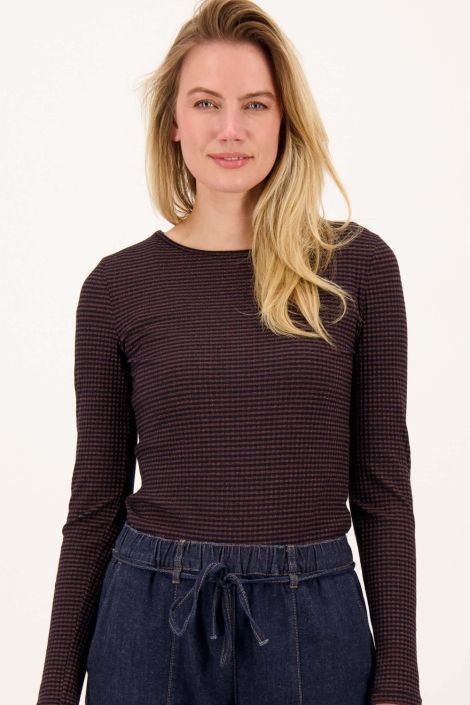 Zusss blauwe dames t-shirt | Model vooraanzicht
