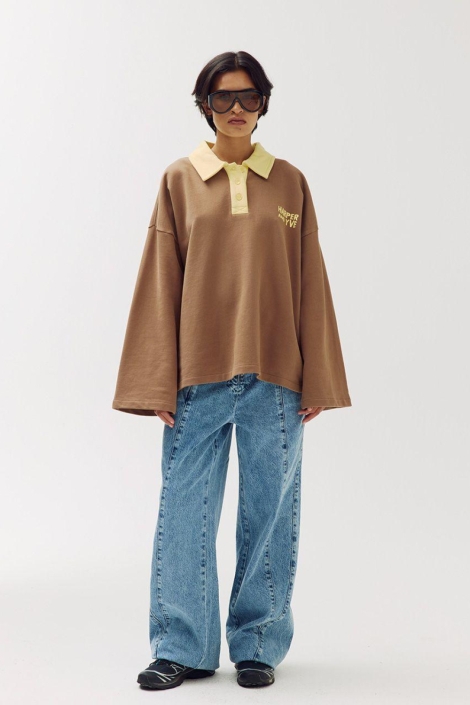 Harper & Yve taupe dames sweater | Model