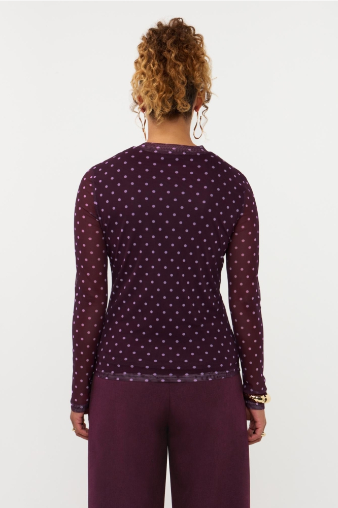 Ydence paarse dames top | Model achteraanzicht