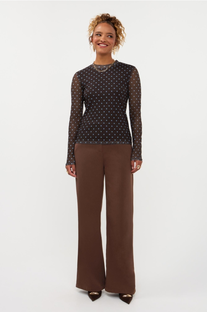 Ydence bruine dames top | Model