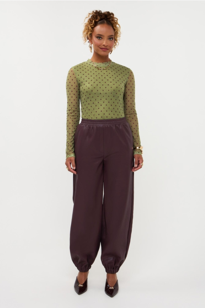Ydence groene dames top | Model