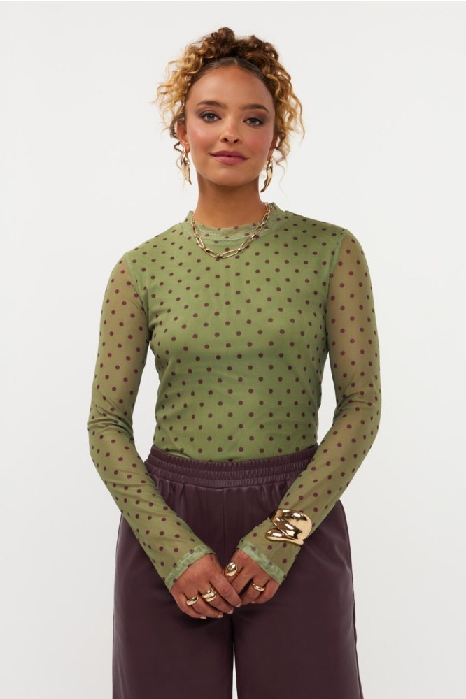 Ydence groene dames top | Model vooraanzicht