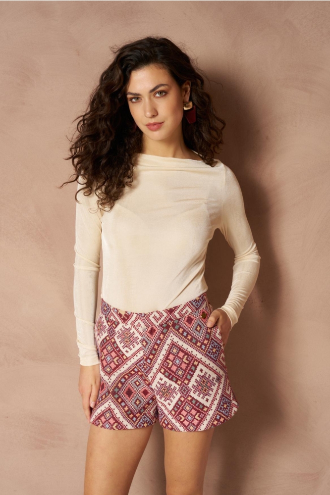 Lofty Manner witte dames t-shirt | Model vooraanzicht