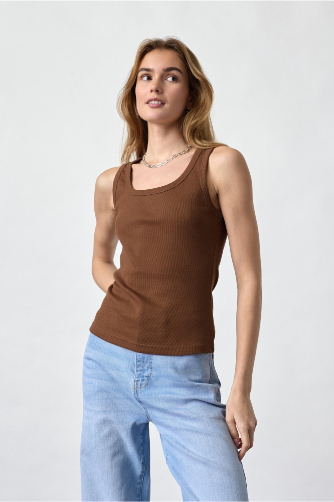SisterS point bruine dames top | Model vooraanzicht