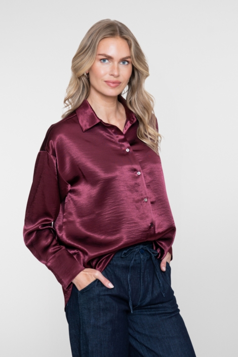 Geisha bordeaux dames blouse | Model zijaanzicht
