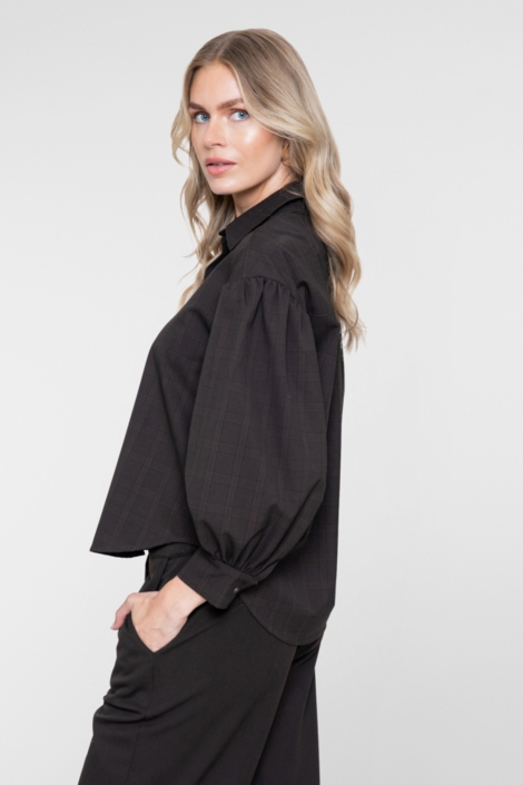 Geisha bruine dames blouse | Model zijaanzicht