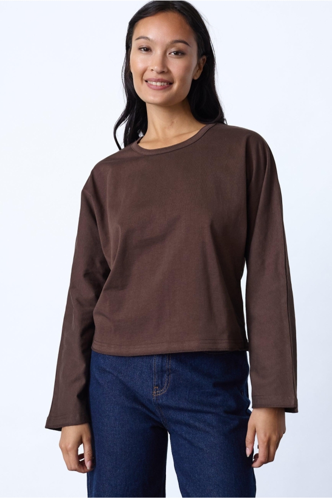 SisterS point bruine dames t-shirt | Model vooraanzicht