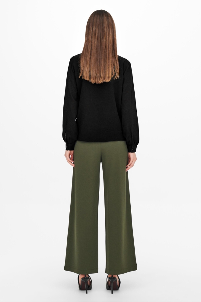 Jacqueline de Yong zwarte dames blouse | Model achteraanzicht