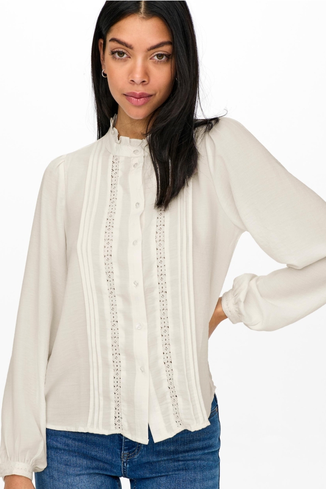 Jacqueline de Yong witte dames blouse | Model vooraanzicht