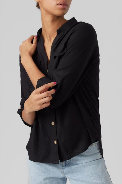 Vero Moda zwarte dames blouse | Model vooraanzicht