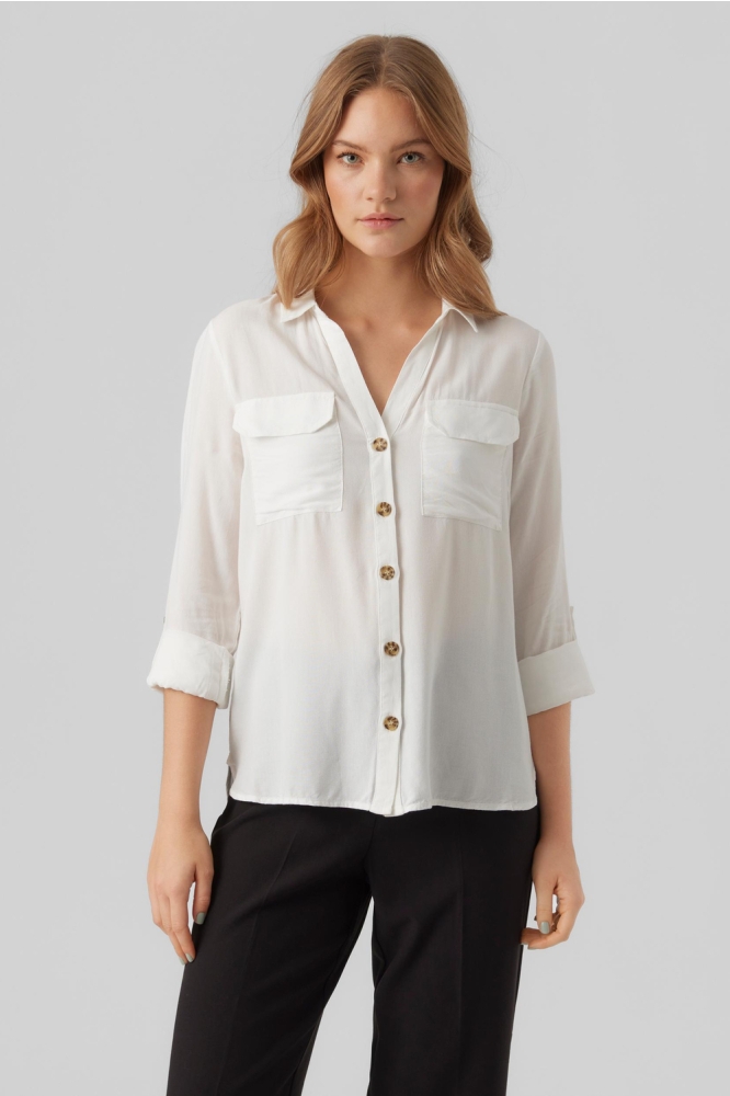 Vero Moda witte dames blouse | Model vooraanzicht