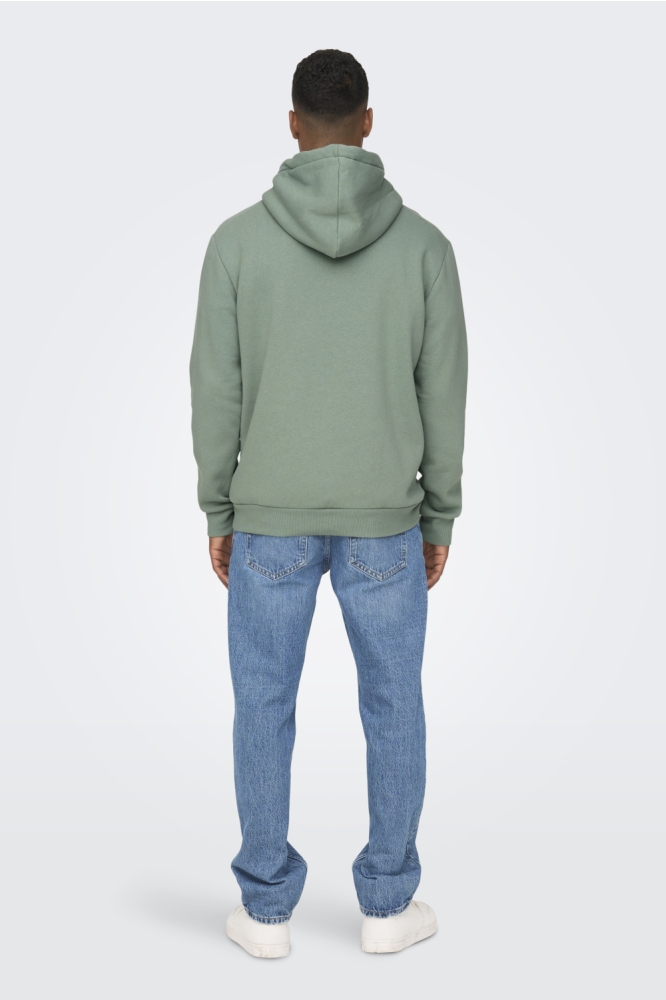 Only & Sons groene heren sweater | Model