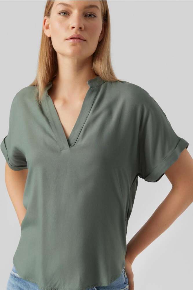 Vero Moda groene dames t-shirt | Close up