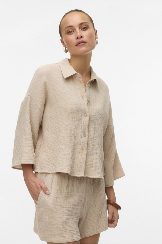 Vero Moda ecru dames blouse | Model