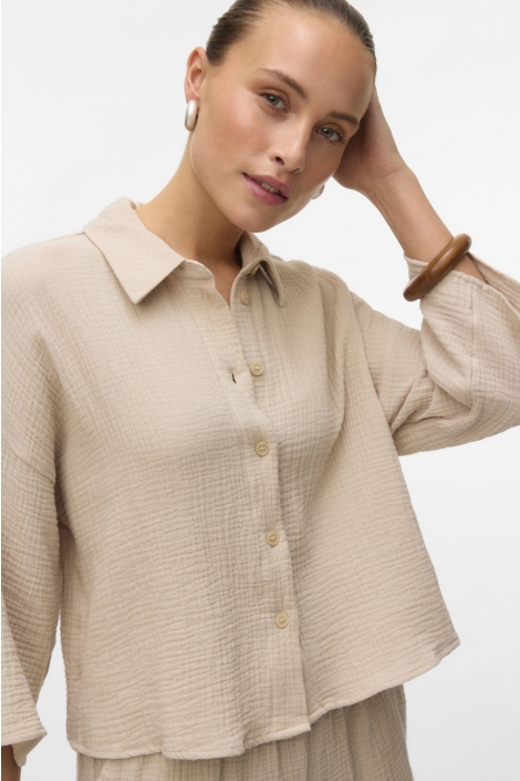 Vero Moda ecru dames blouse | Model