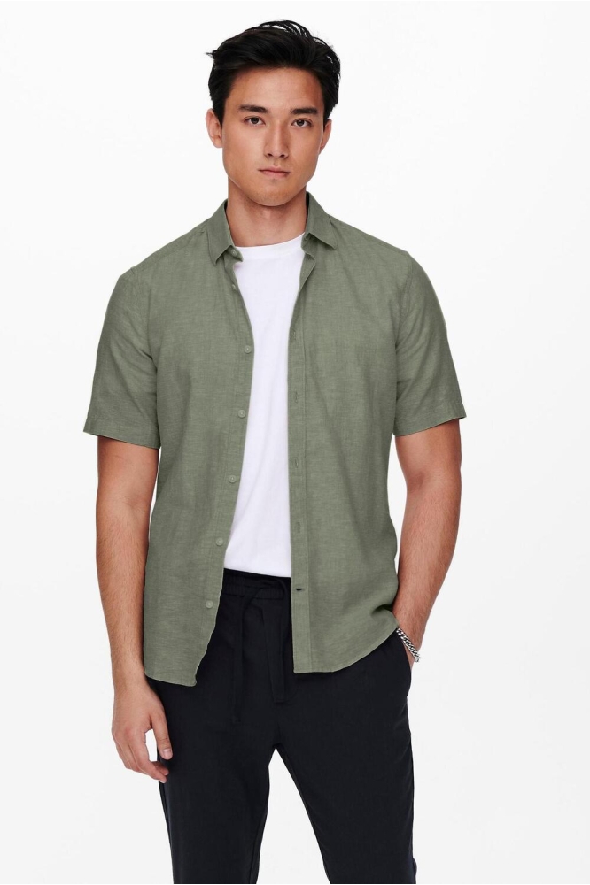 Only & Sons groene heren overhemd | Model vooraanzicht