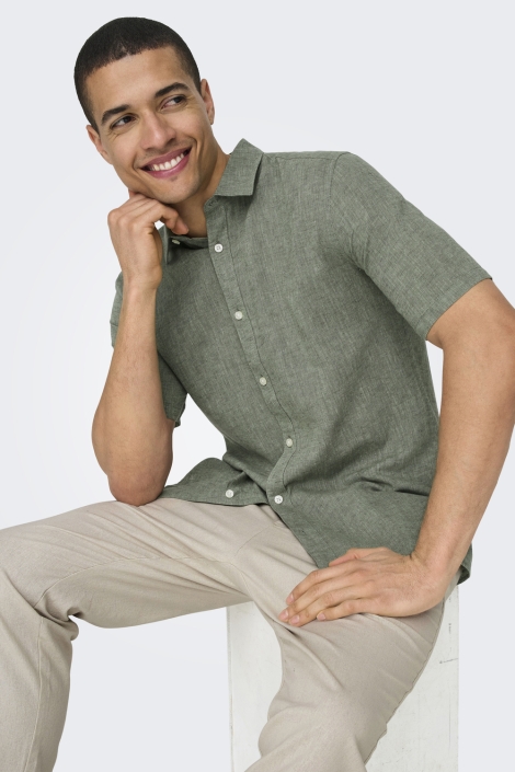 Only & Sons groene heren overhemd | Model vooraanzicht