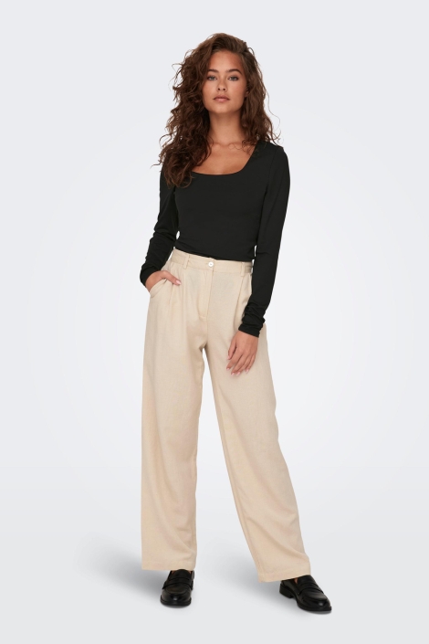 Only zwarte dames t-shirt | Model